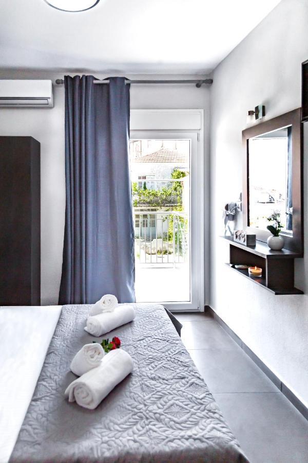 Caretta Blue Apartments 波利克罗诺 外观 照片