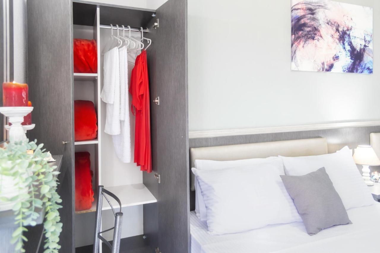 Caretta Blue Apartments 波利克罗诺 外观 照片