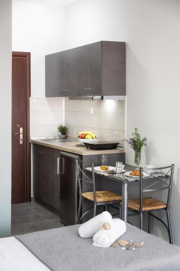 Caretta Blue Apartments 波利克罗诺 外观 照片