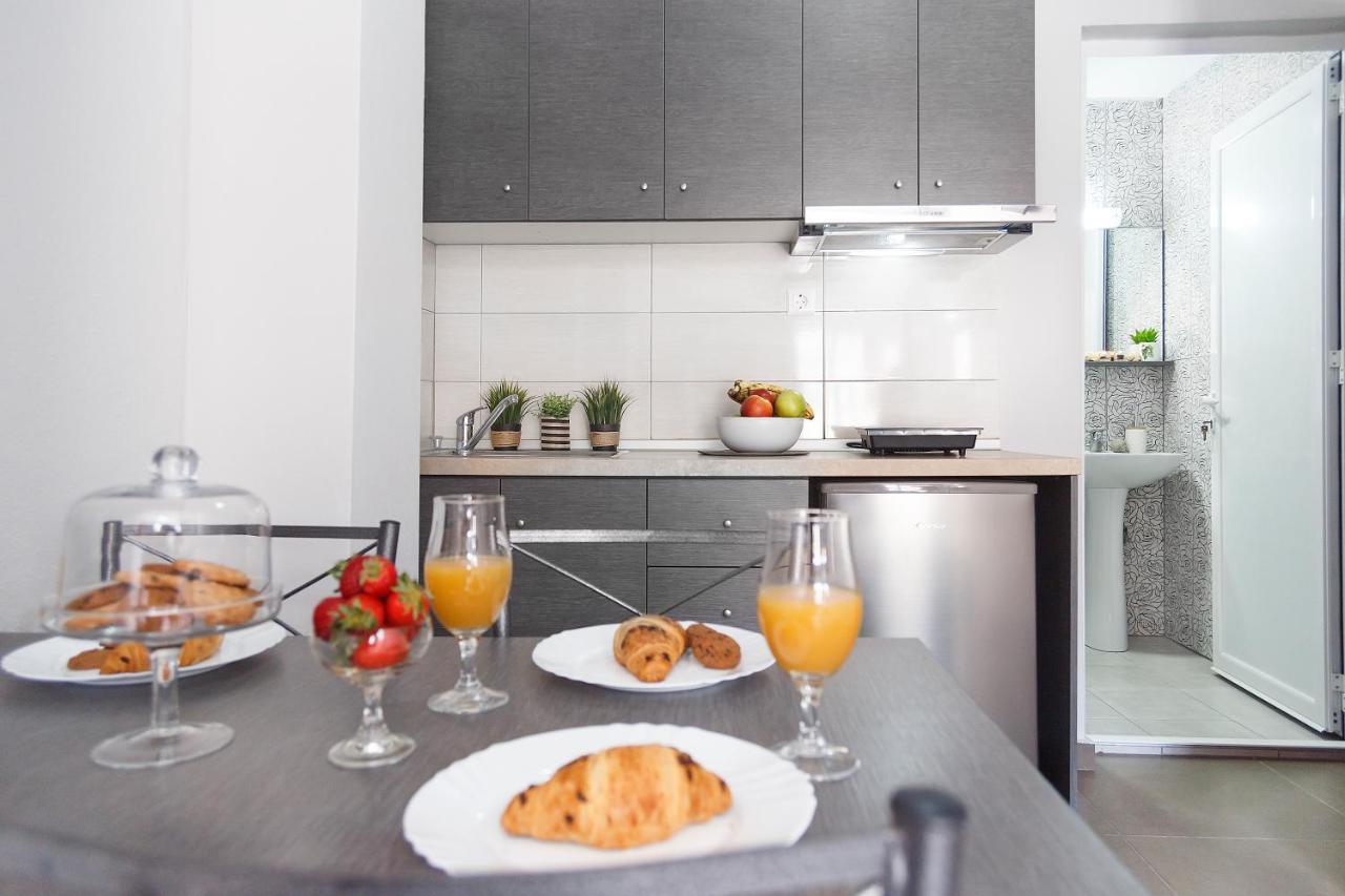 Caretta Blue Apartments 波利克罗诺 外观 照片